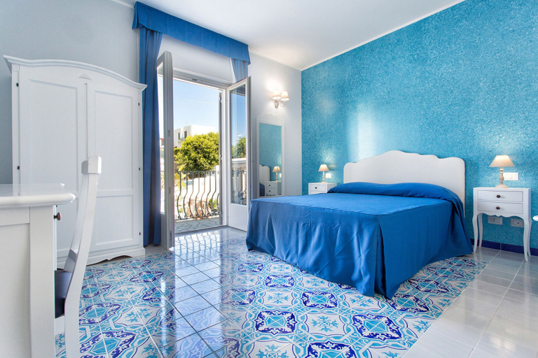 Bedroom 3, Odysseus Hotel, Messina