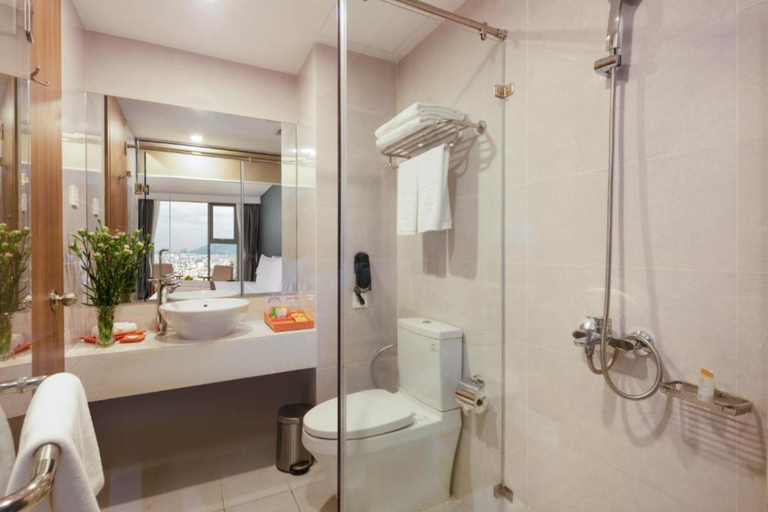 Bathroom 5, Libra Hotel Nha Trang, Nha Trang