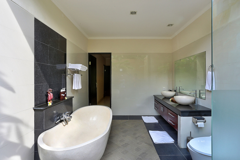 Bathroom 5, Askara Villa, Badung