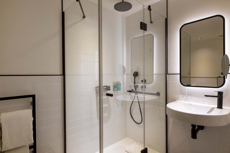 Bathroom 4, Le 12 Hotel, Paris