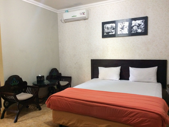Bedroom 4, HOTEL CROWN MATARAM, Lombok
