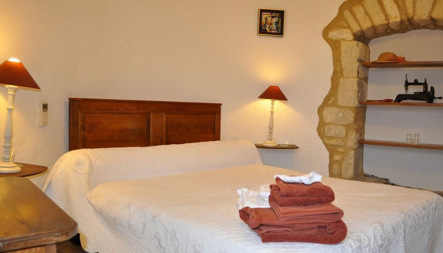 Bedroom 5, Château de Bessas, Ardèche