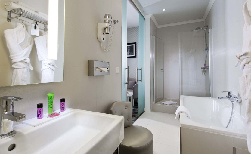 Bathroom 5, Hôtel Icône, Paris