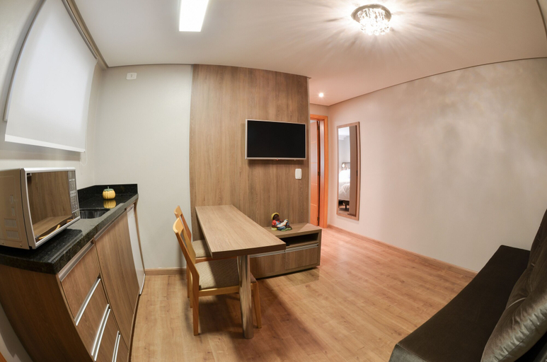 Others 5, Viena Flats, Gramado