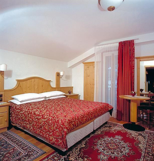 Bedroom 3, Bellevue Hotel, Trento