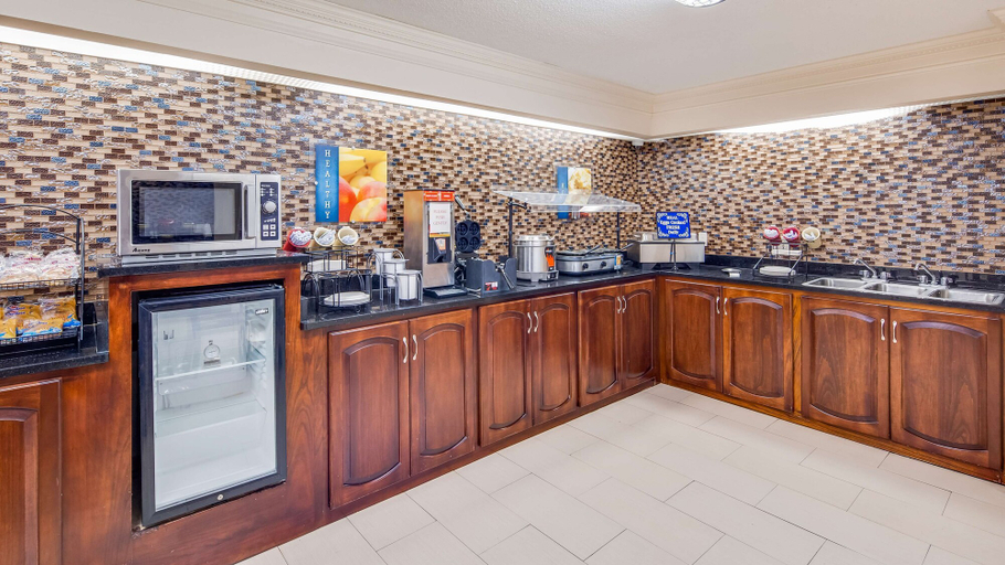 Food & Drinks 5, Best Western Inn & Suites of Macon, Bibb