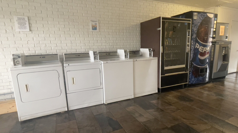 Others 5, Motel 6 Sallisaw, OK, Sequoyah