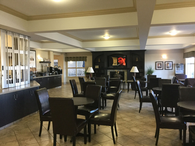 Food & Drinks 4, Ramada by Wyndham Pincher Creek, Division No. 3