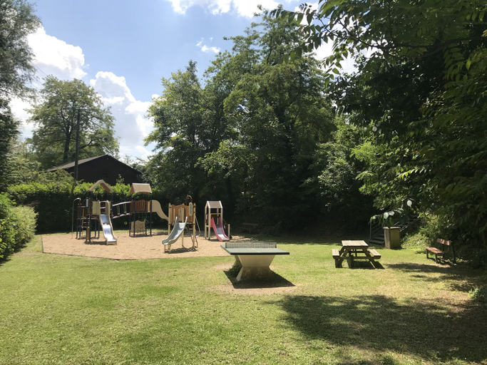 Others 4, Camping de Bourges, Cher