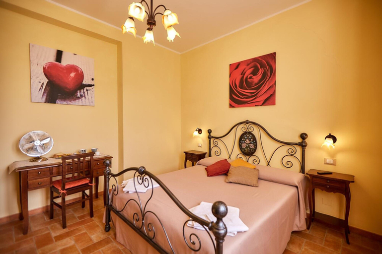Bedroom 3, Agriturismo Podere Casa al Vento, Siena
