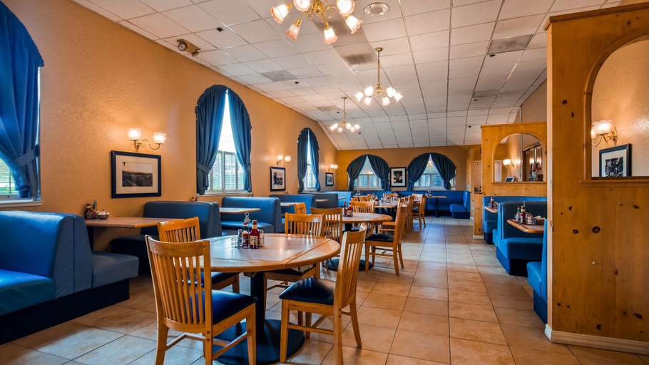 Food & Drinks 5, Best Western El Grande Inn, Lake