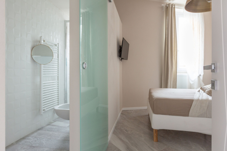 Bathroom 5, Typical Milanese Flat, Milano