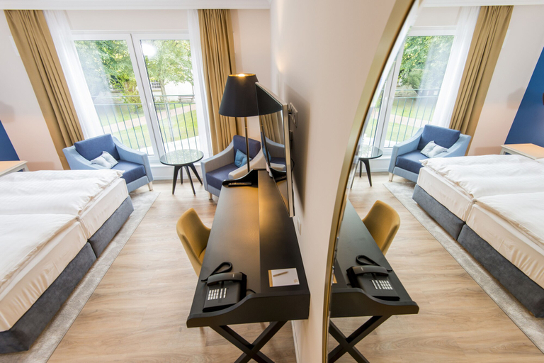 Bedroom 3, Boutique-Hotel Zur alten Post, Dithmarschen