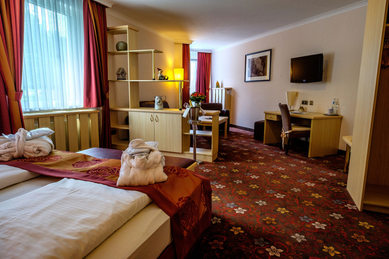 Bedroom 3, Hotel Walpurgishof, Goslar