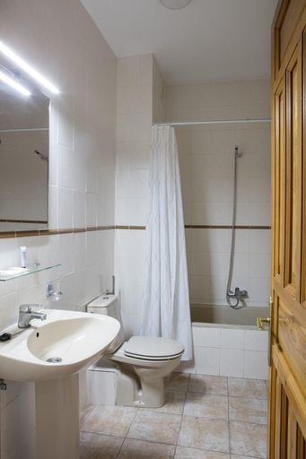Bathroom 5, TUGASA El Almendral, Cádiz