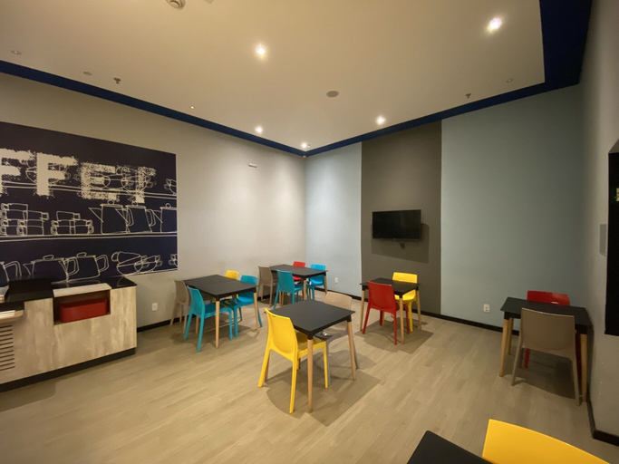 Food & Drinks 5, ibis budget Itaperuna, Itaperuna