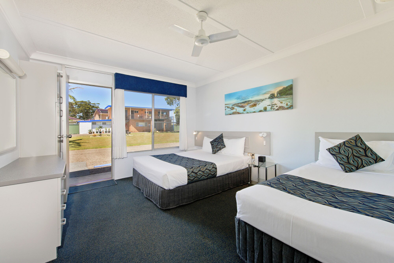 Bedroom 3, Haven Waters Motel & Apartments, Port Macquarie-Hastings - Pt B