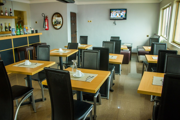 Food & Drinks 4, Tivoli Residence & Bar, Mushin