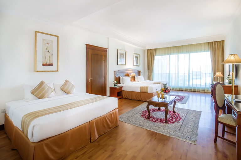 Bedroom 4, Grand Excelsior Hotel Bur Dubai, Dubai
