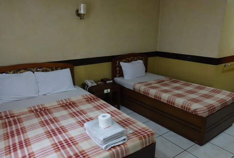 Bedroom 3, La Brea Inn, Baguio City