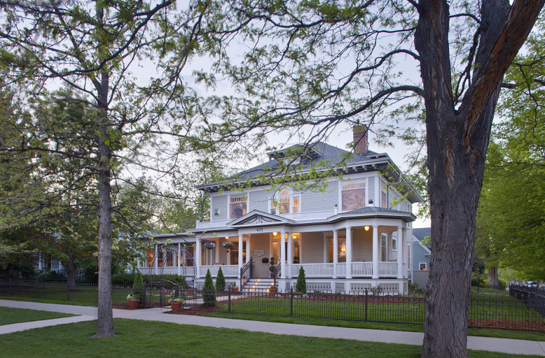 Exterior & Views 2, Edwards House, Larimer