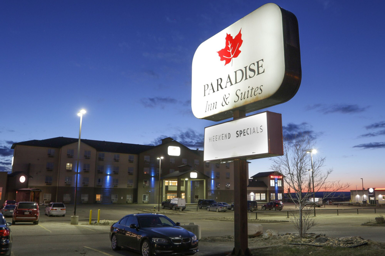 Exterior & Views 2, Paradise Inn & Suites Valleyview, Division No. 18