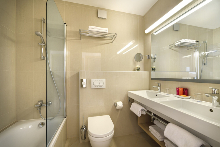 Bathroom 5, Valamar Parentino Hotel, Poreč