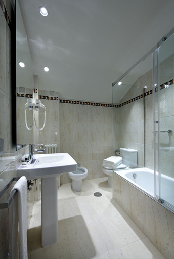 Bathroom 4, Exe Casa De Los Linajes, Segovia
