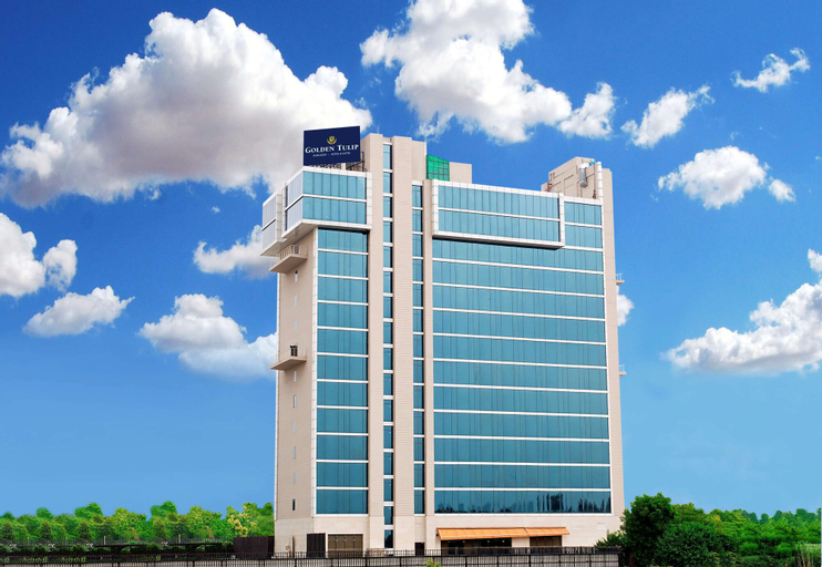 Golden Tulip Suites Gurgaon, Gurgaon