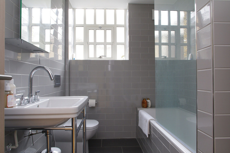 Bathroom 4, The London Agent Spitalfields, London