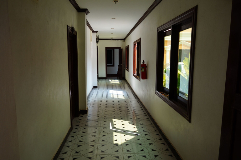 Others 5, Khamsaner Hotel, Vientiane