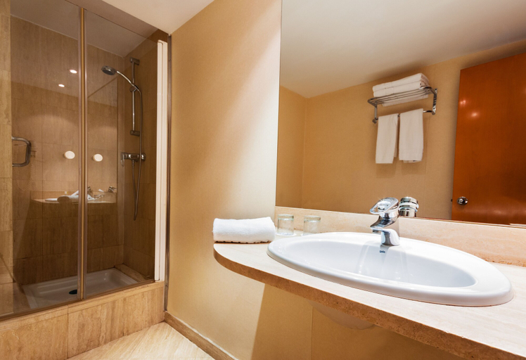 Bathroom 5, Hotel Villacarlos, Valencia
