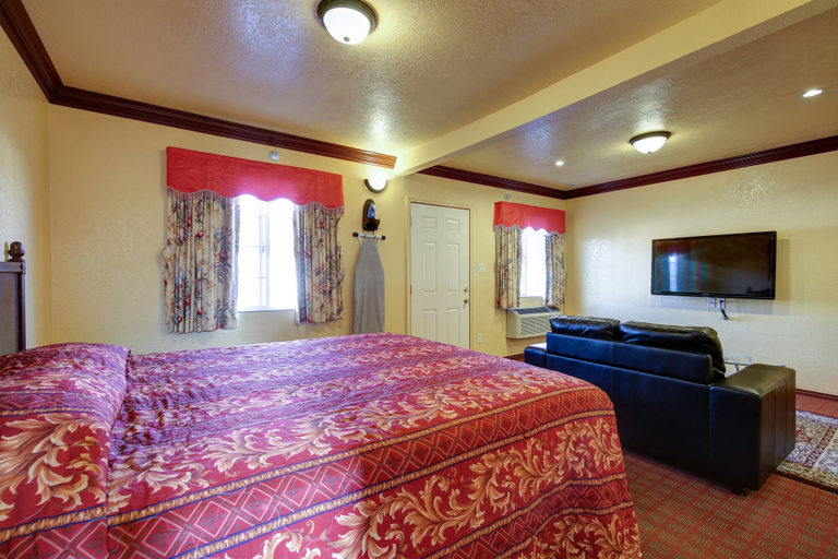 Bedroom 3, Welcome Inn, Los Angeles