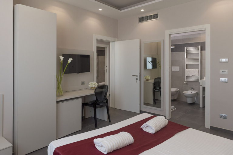 Bedroom 4, Grand Hotel Biffy, Avellino