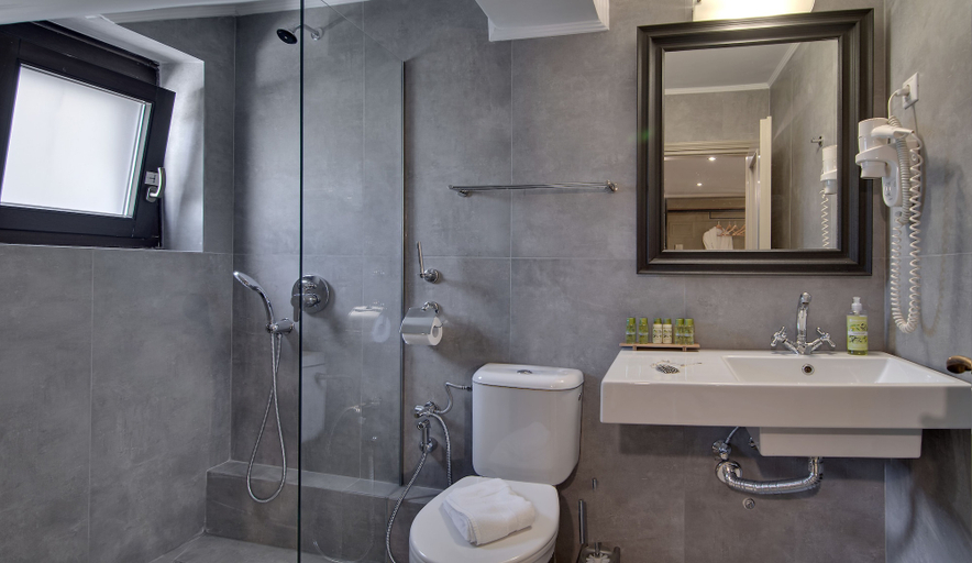 Bathroom 5, Frontzu Politia, Epirus