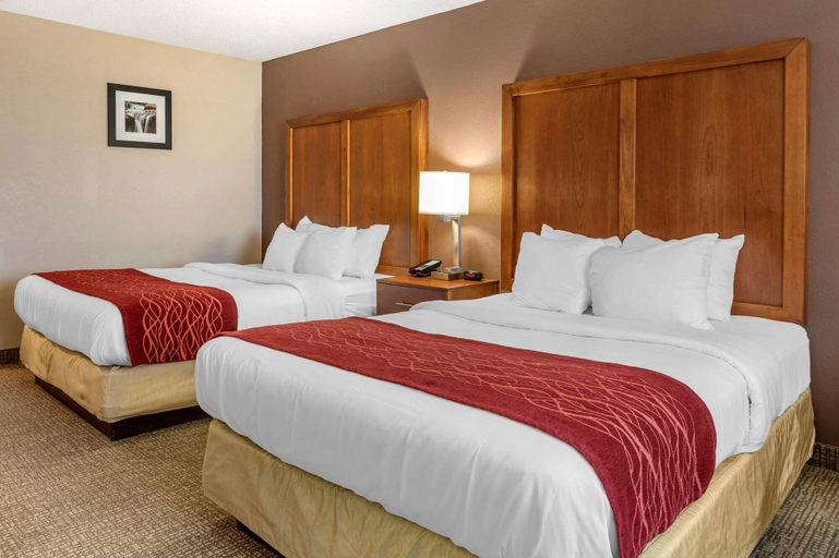 Bedroom 3, Comfort Inn & Suites Lawrenceburg, Dearborn