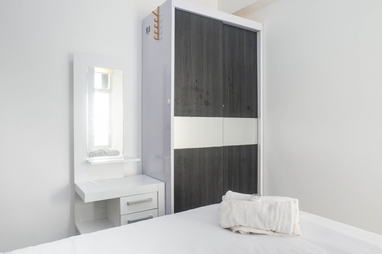 Bedroom 3, Best Deal 2BR Apartment Connected to The Central Mall at Gunawangsa Tidar By Travelio, Surabaya