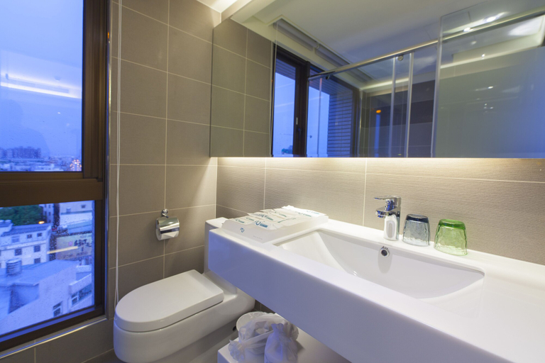 Bathroom 4, Hotel MU, Taoyuan