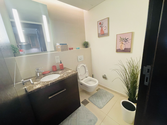 Bathroom 4, VB22 & VB23 by Qatar Coral, Doha