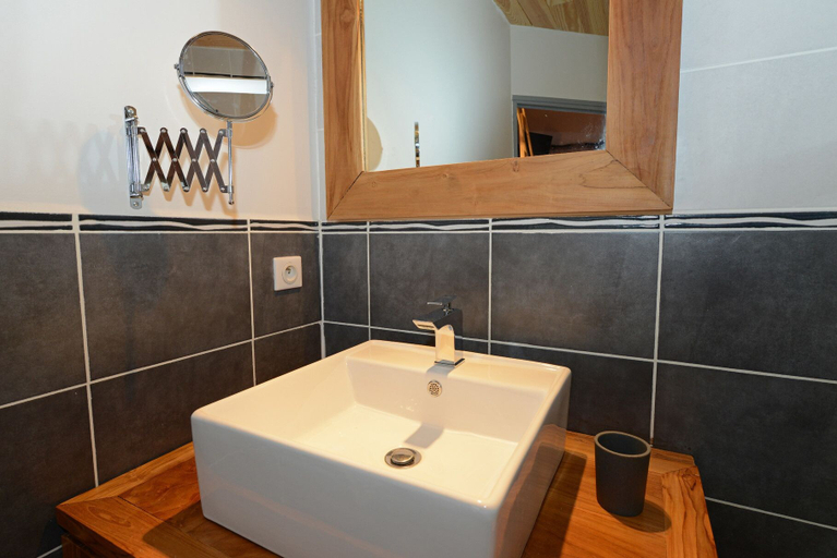Bathroom 4, Lauz'oustal - Maison d'hôtes, Lozère