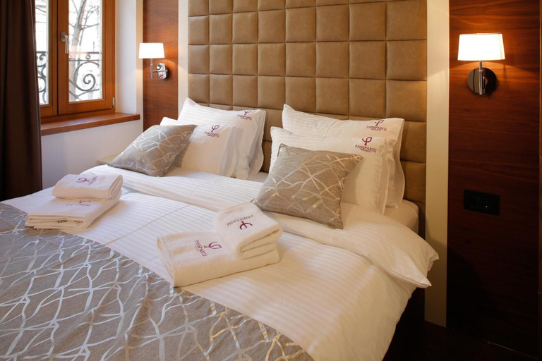 Bedroom 4, Passpartù, Belgrade