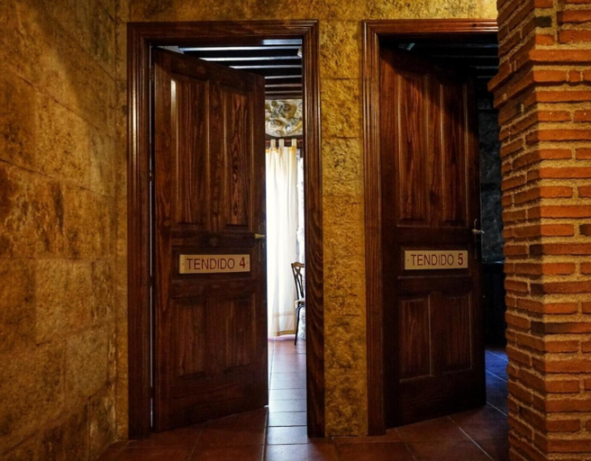 Others 5, Posada Puerta Grande, Salamanca