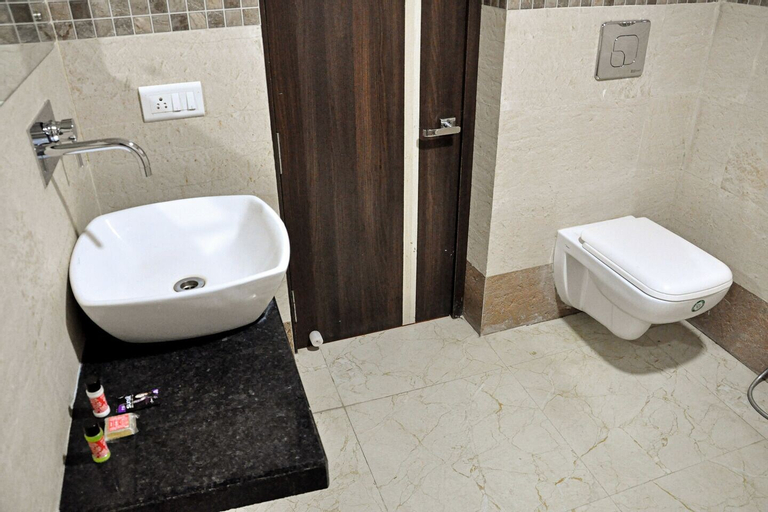 Bedroom 2, Hotel Hari Palace, Jhansi