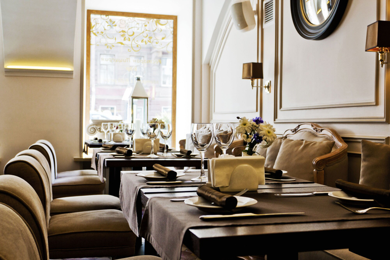 Food & Drinks 4, Aston Hotel, Sankt-Peterburg gorsovet