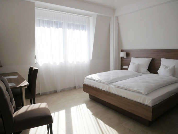 Bedroom 2, Hotel & Mühlenapartments, Rastatt