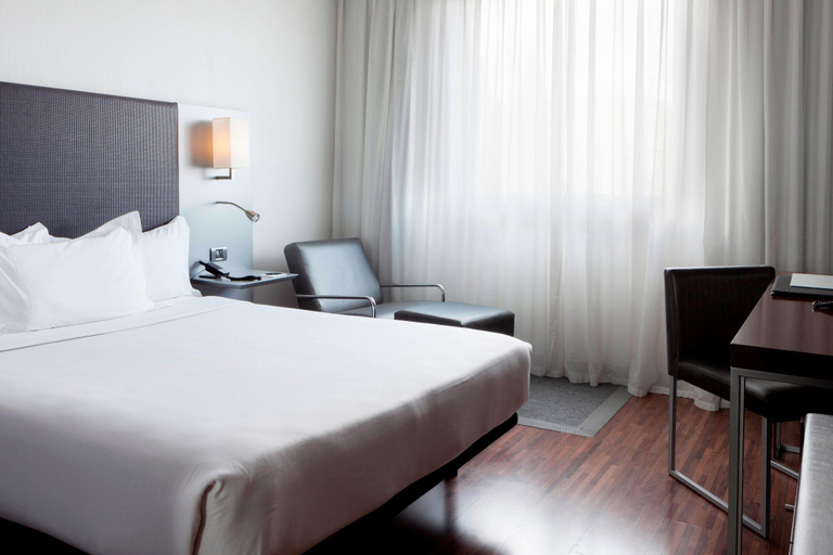 Bedroom 3, AC Hotel by Marriott Madrid Airport, Madrid
