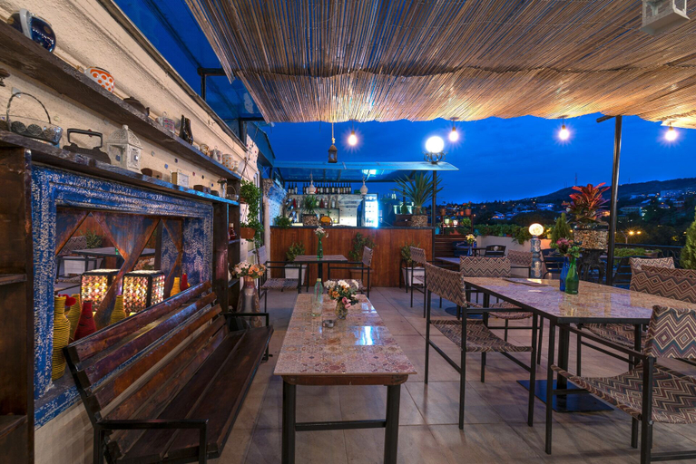 Food & Drinks 5, Hotel Opinion, Tbilisi
