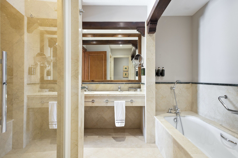 Bathroom 5, The Level at Melia Villaitana, Alicante
