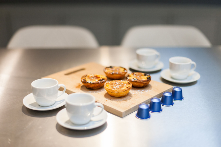 Food & Drinks, Casa da Barroca: spacious A-location designer loft, Lisbon