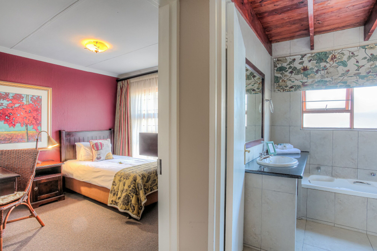 Bedroom 4, Sunninghill Guest Lodge , City of Johannesburg